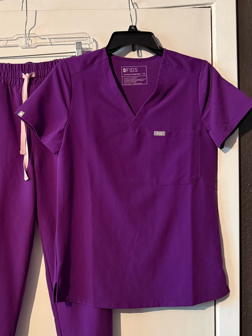 Figs Women's V-Neck Scrub Top - Purple